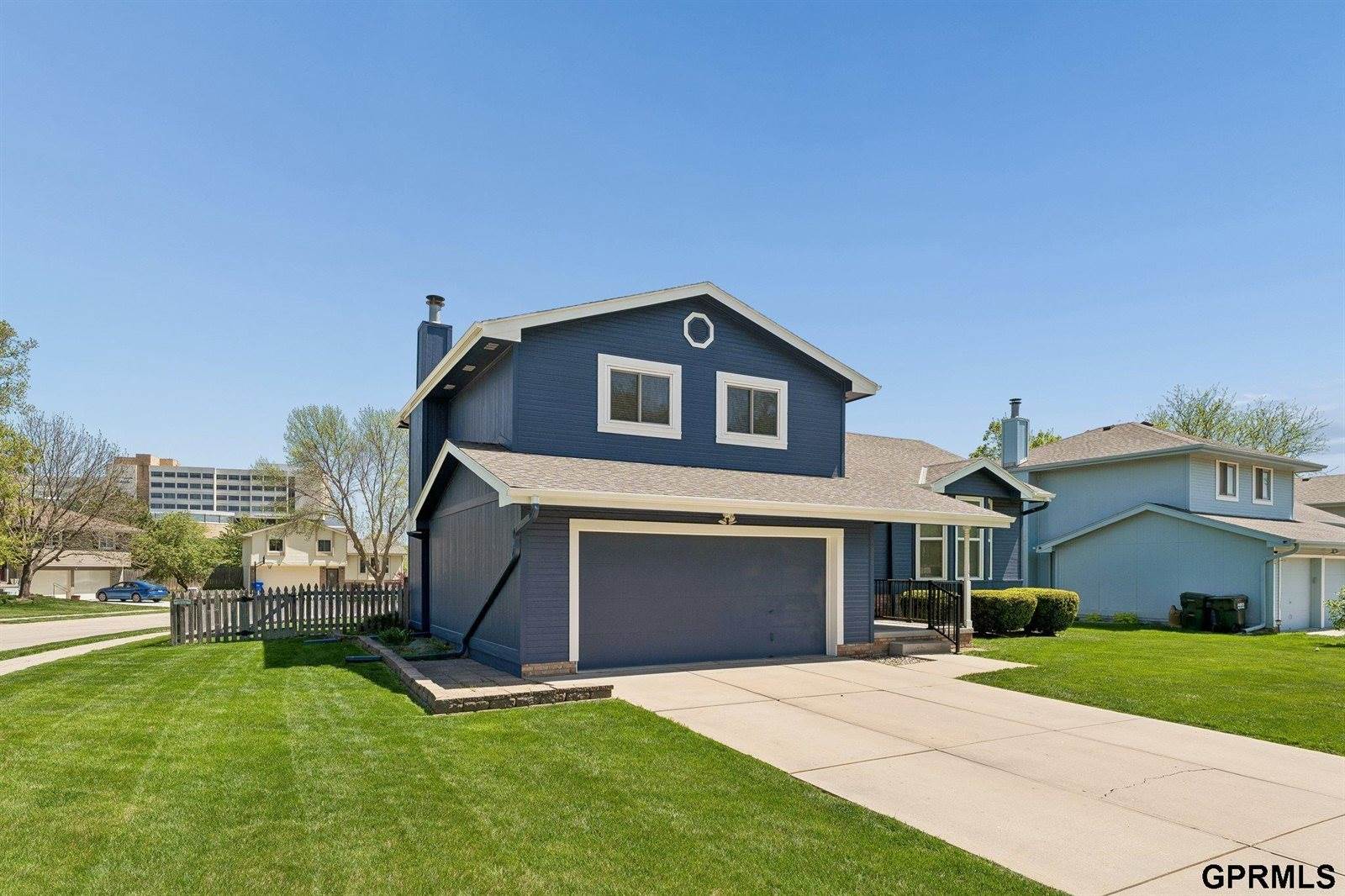 1801 Bristol Street, Papillion, NE 68046