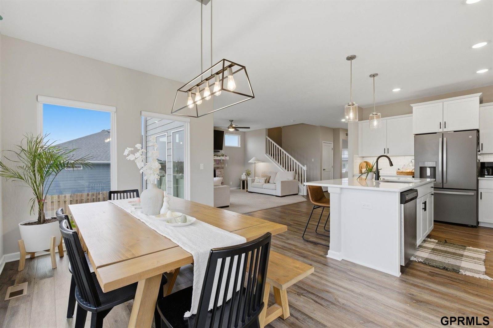 7721 North 156Th Avenue, Bennington, NE 68007