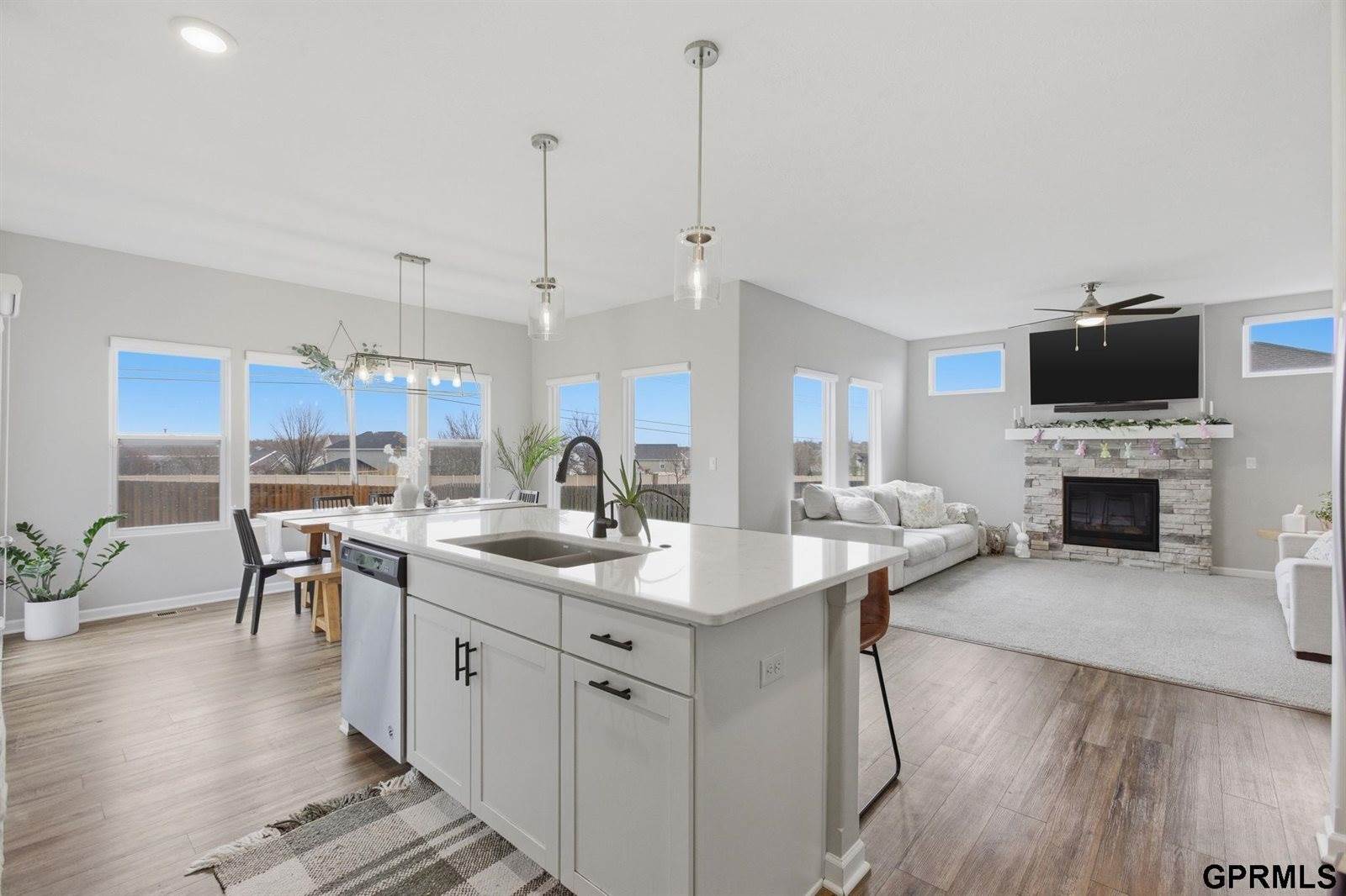 7721 North 156Th Avenue, Bennington, NE 68007