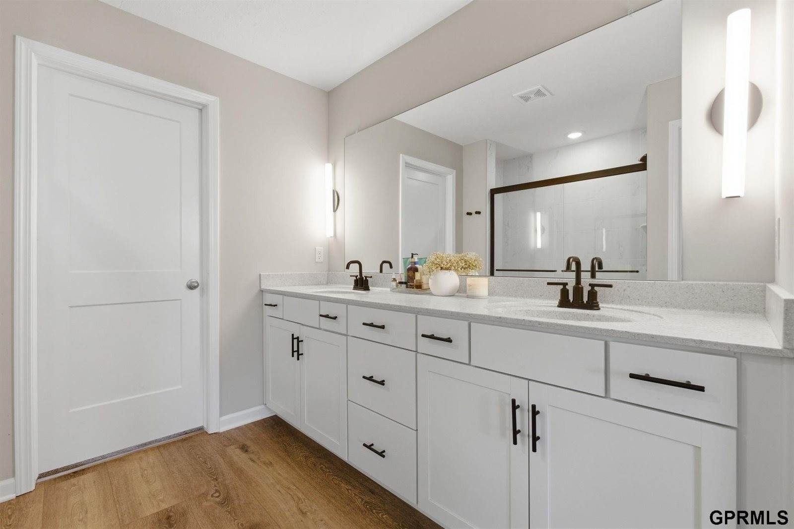 7721 North 156Th Avenue, Bennington, NE 68007