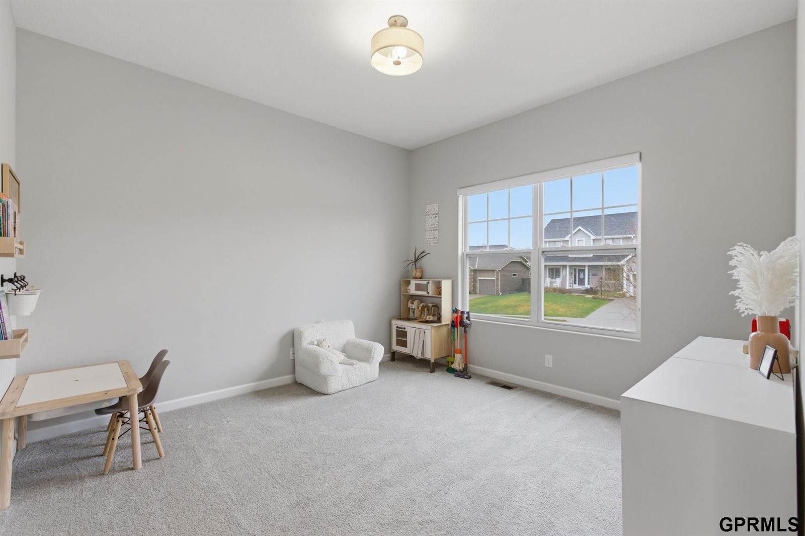 7721 North 156Th Avenue, Bennington, NE 68007