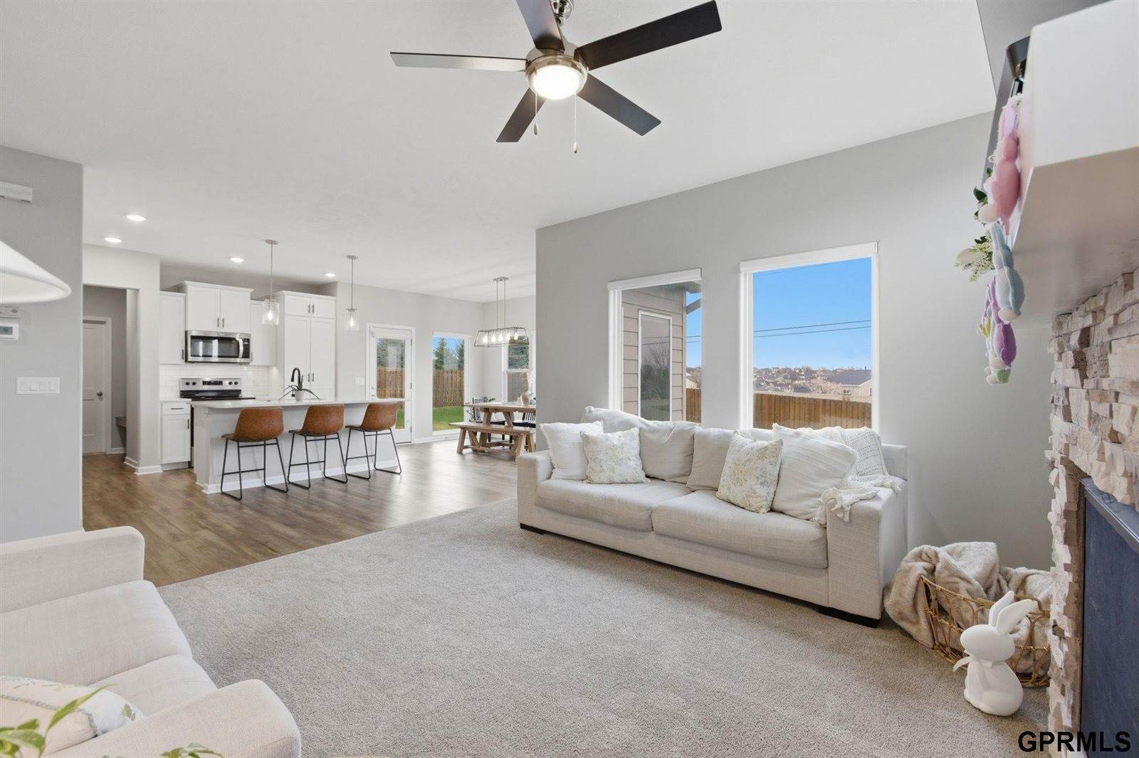 7721 North 156Th Avenue, Bennington, NE 68007