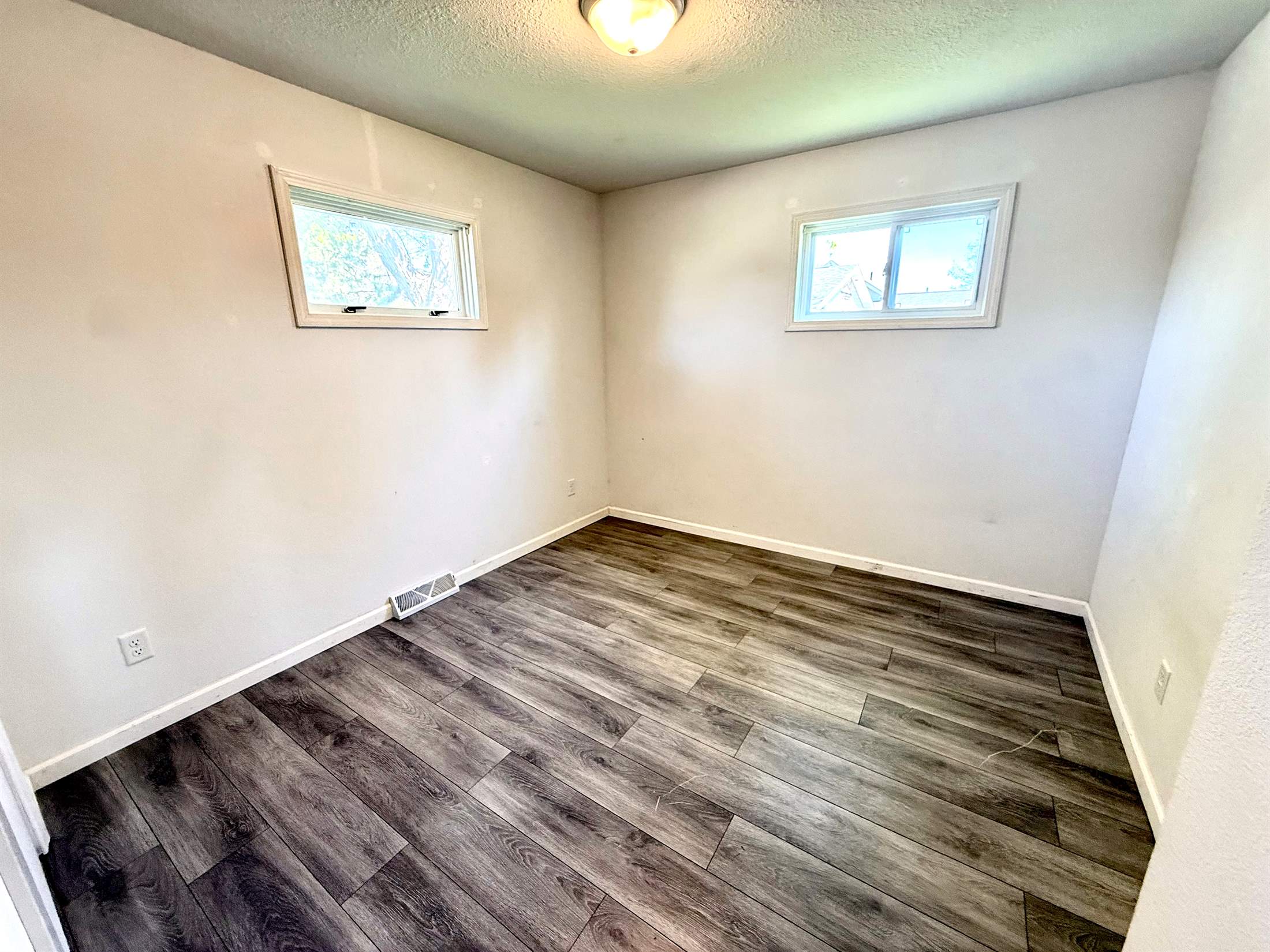 207 E Illinois St, Cambridge, IL 61238