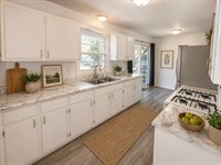 207 E Illinois St, Cambridge, IL 61238