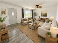 207 E Illinois St, Cambridge, IL 61238