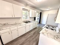207 E Illinois St, Cambridge, IL 61238