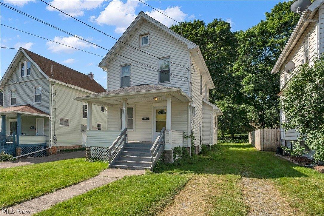 306 Maplewood Avenue, Struthers, OH 44471