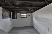 306 Maplewood Avenue, Struthers, OH 44471