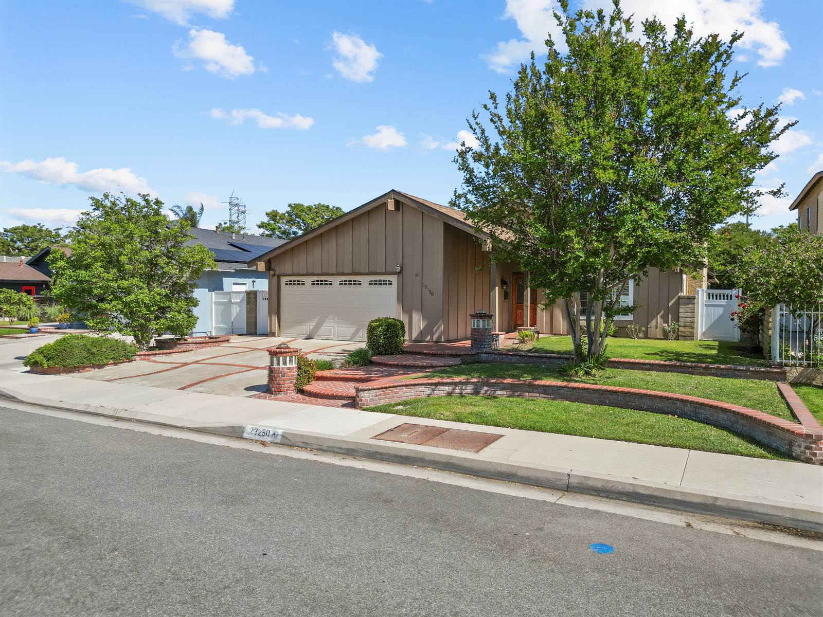 23250 Via Barra, Santa Clarita, CA 91355