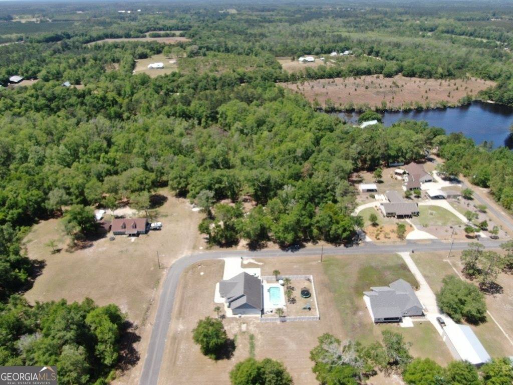 51 Coweta Road, Hoboken, GA 31542