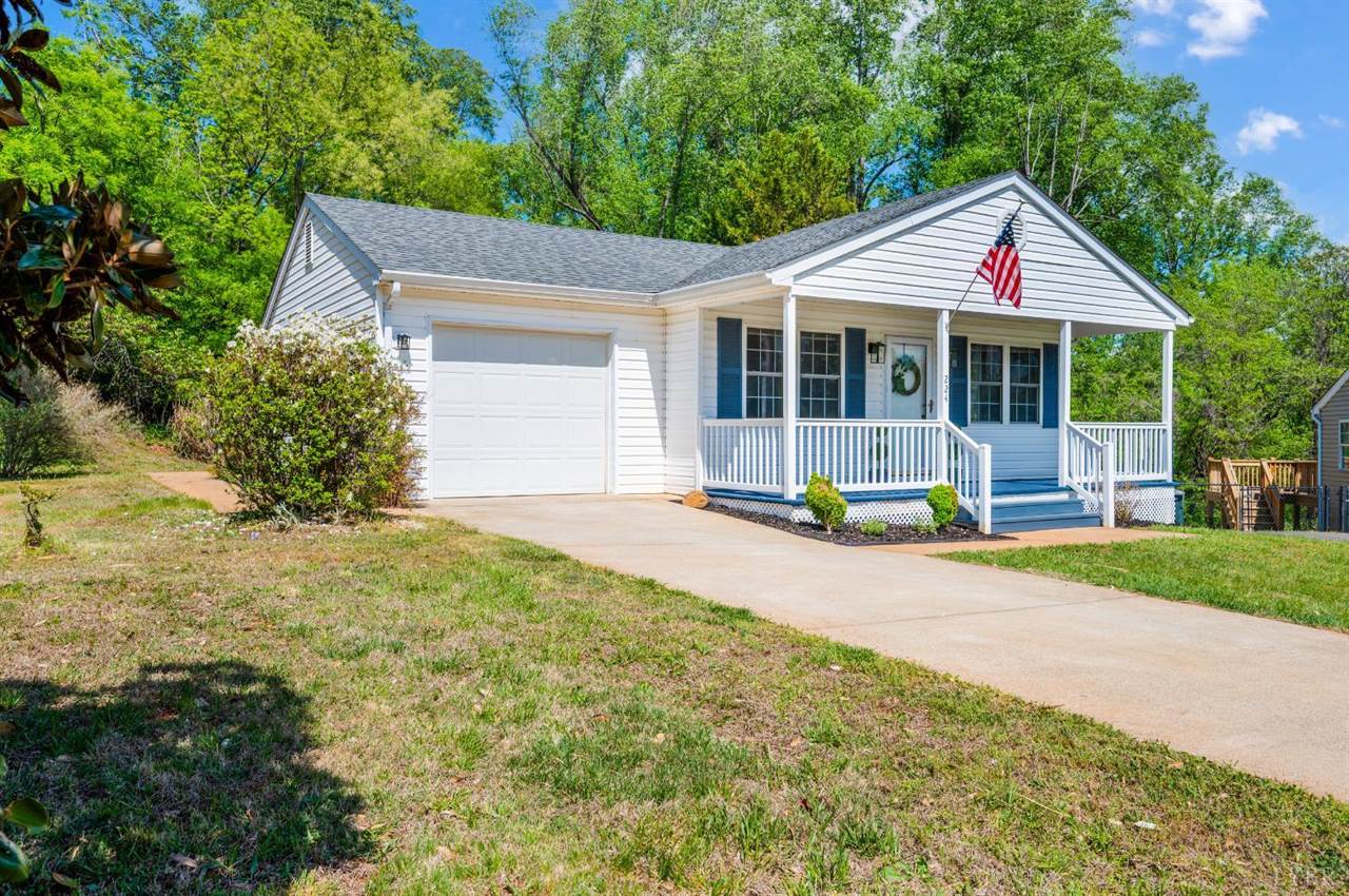 224 Lookout Drive, Lynchburg, VA 24502