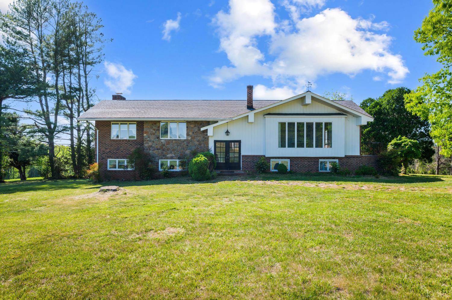 1250 Lick Run Farm Road, Forest, VA 24551