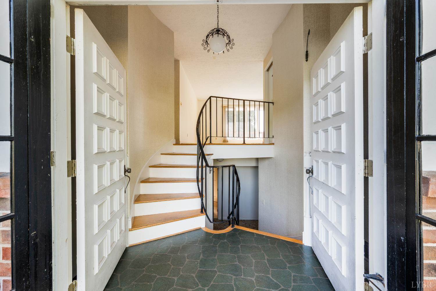 1250 Lick Run Farm Road, Forest, VA 24551