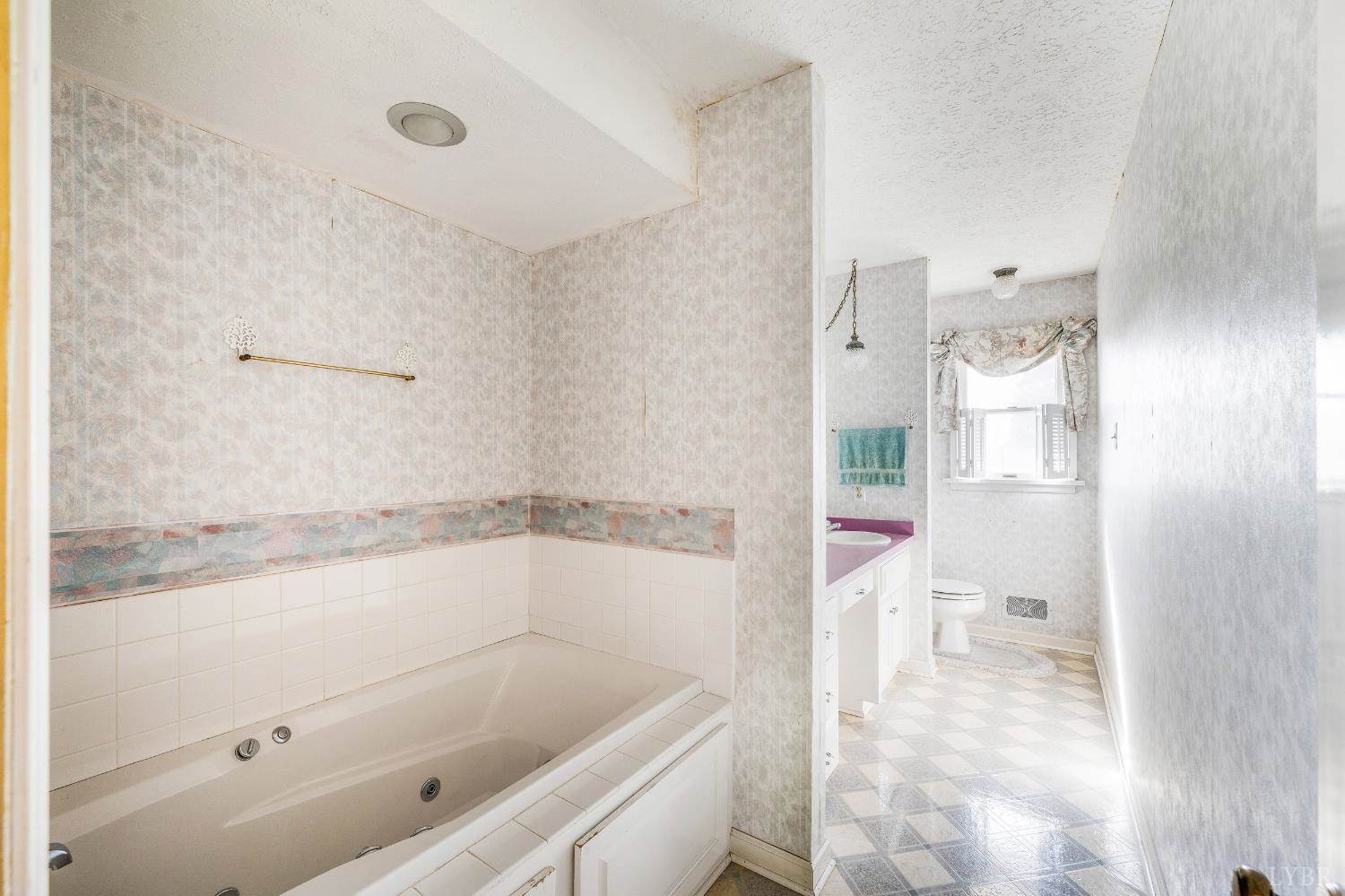 1250 Lick Run Farm Road, Forest, VA 24551