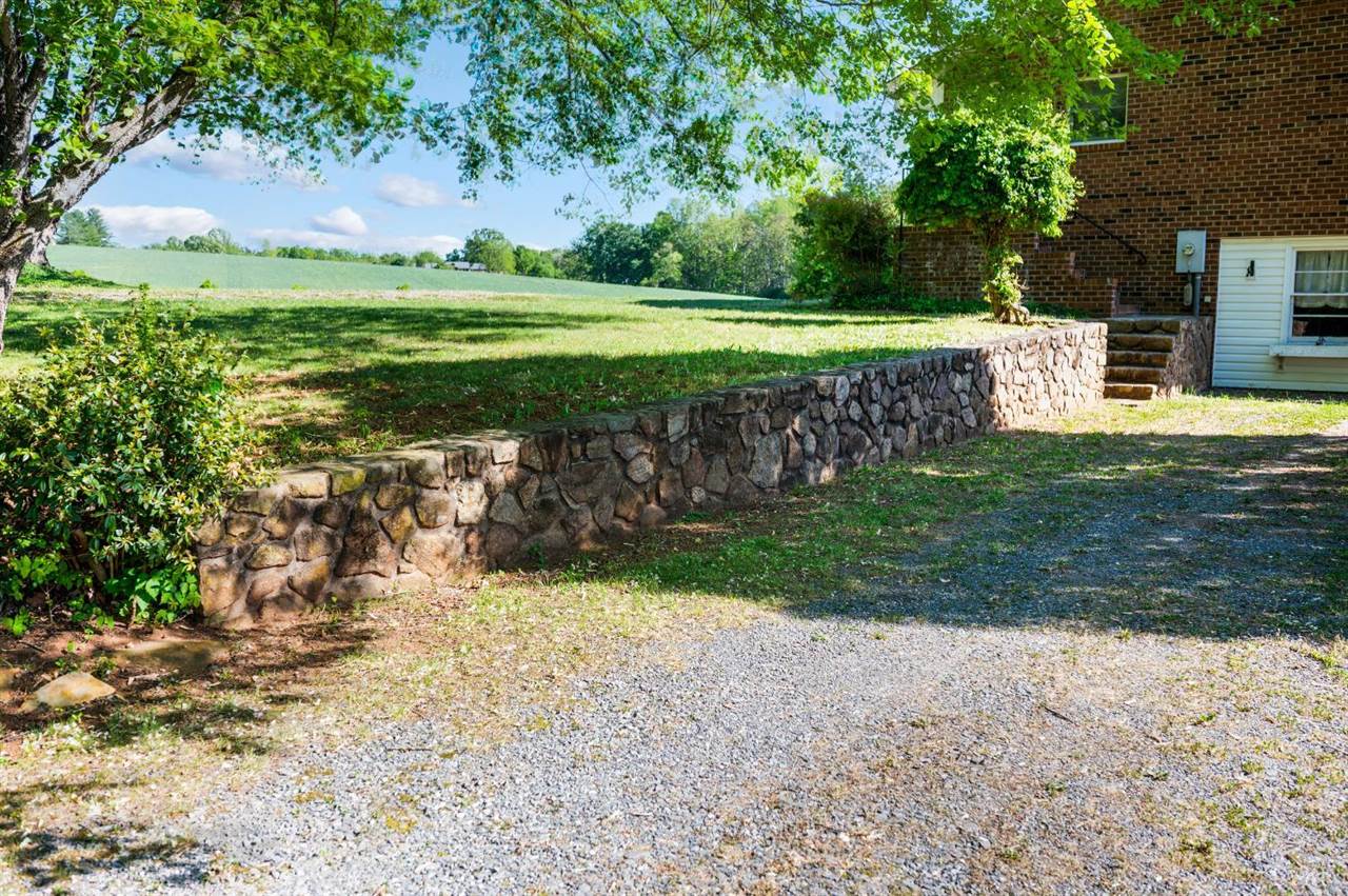 1250 Lick Run Farm Road, Forest, VA 24551