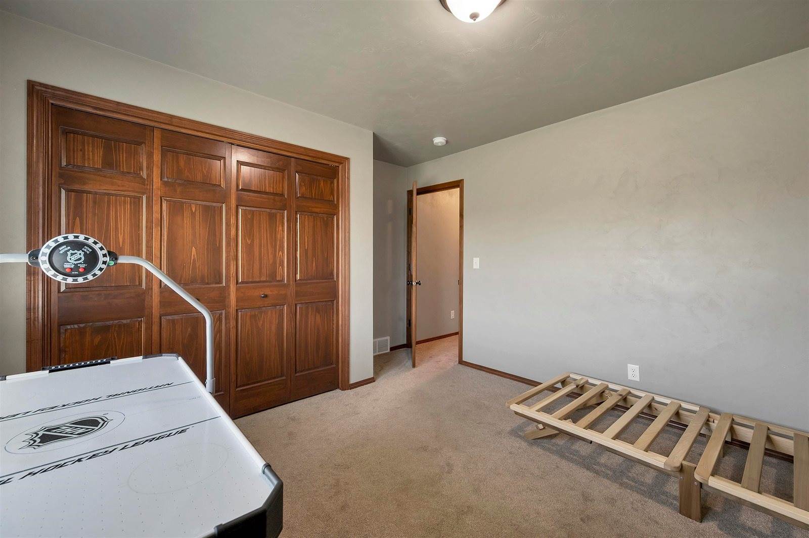 2137 Klondike Road, Green Bay, WI 54311