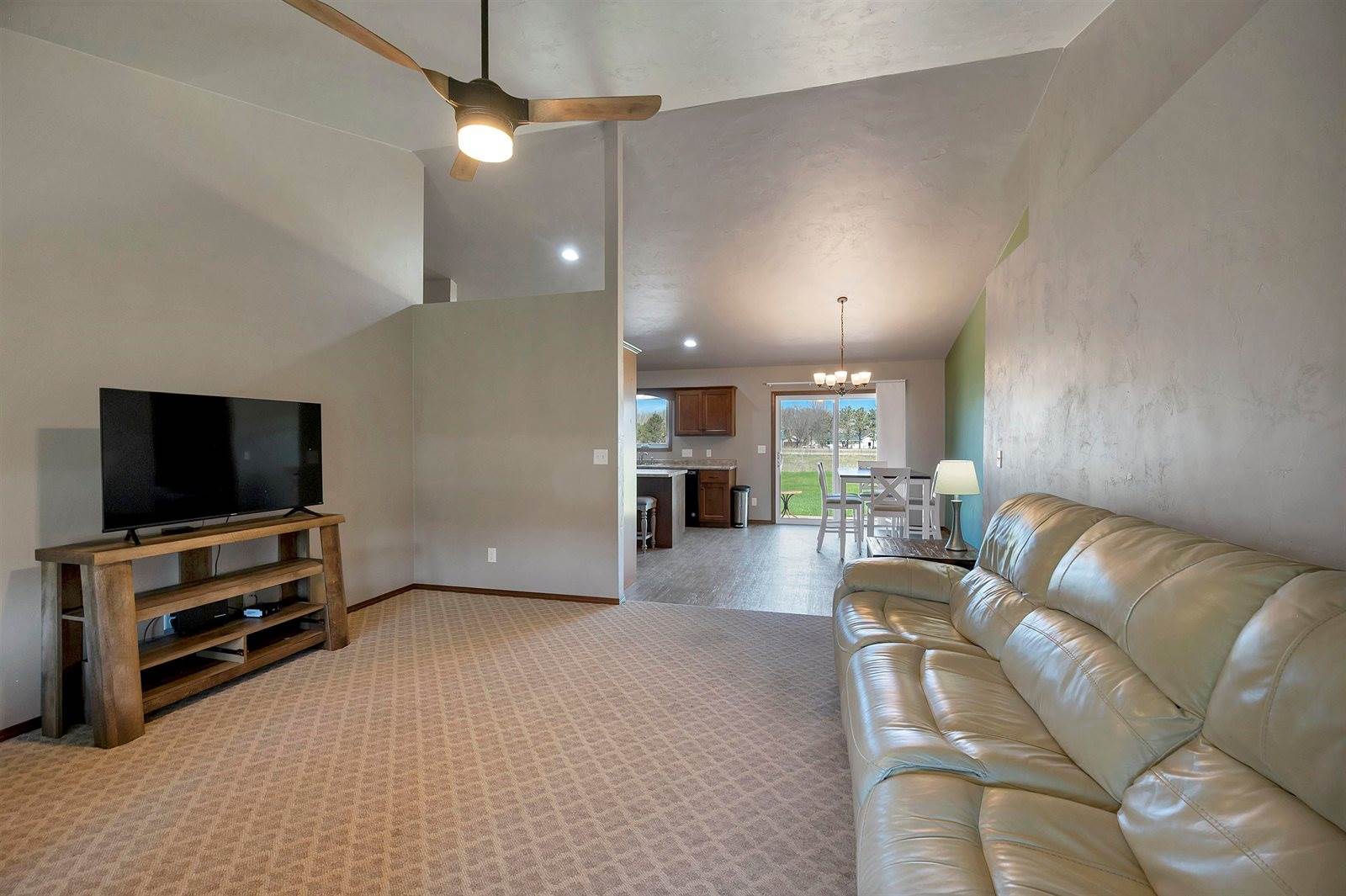 2137 Klondike Road, Green Bay, WI 54311