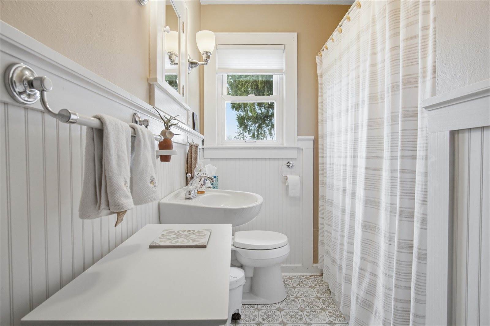 39 Hotchkiss Avenue, Binghamton, NY 13901