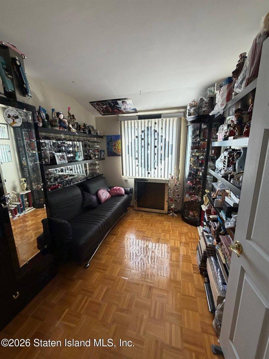 556 Dongan Hills Avenue, #13a, Staten Island, NY 10305