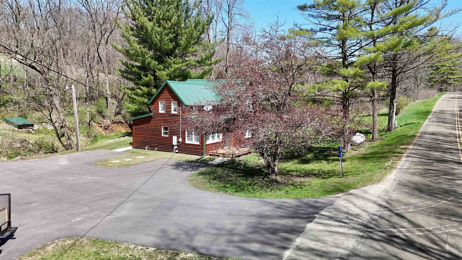 16526 County Rd. H, Marshall, WI 53581