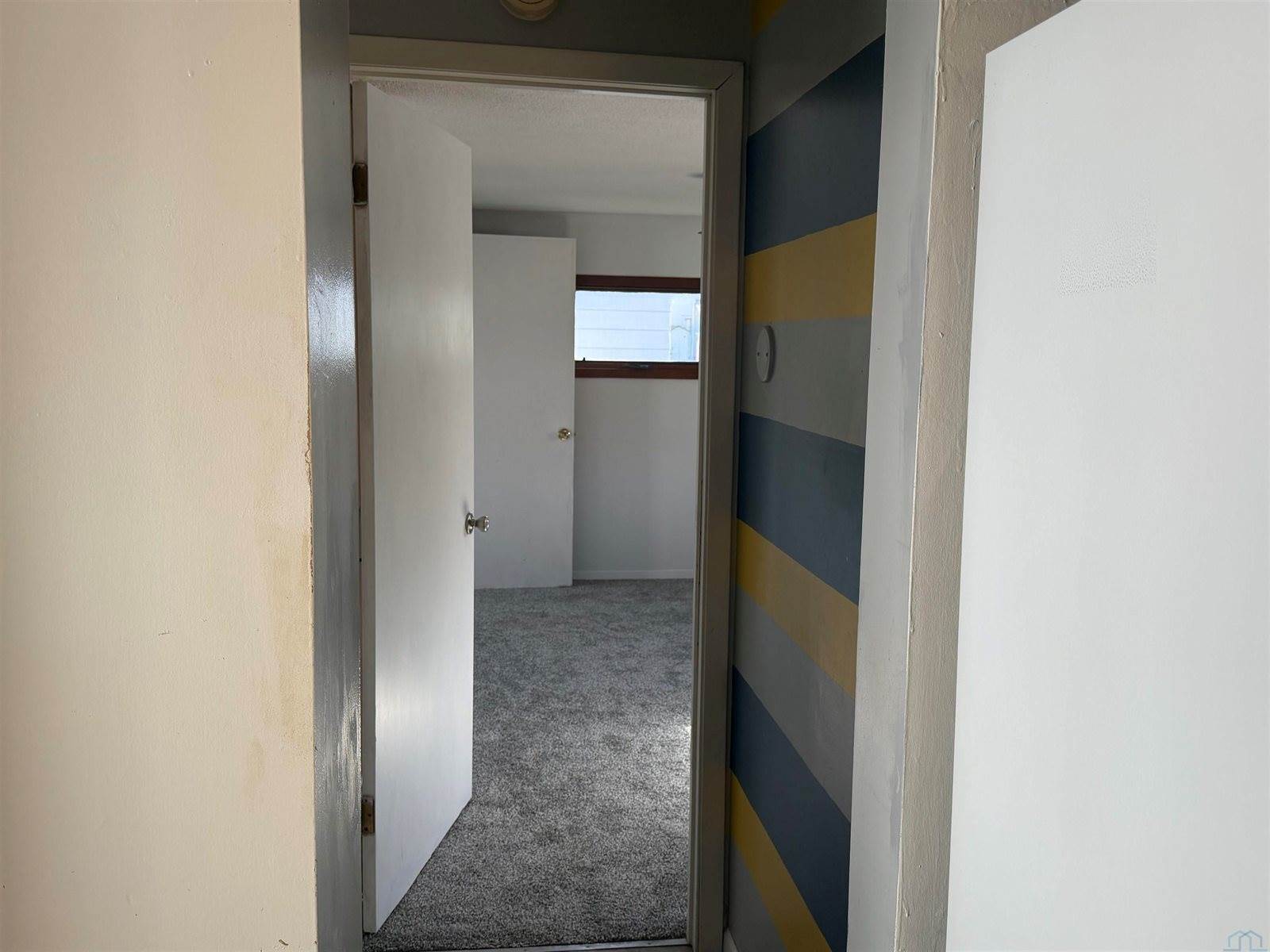 96 Sargent, Akron, IA 51001