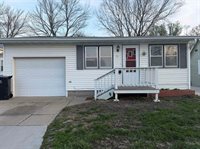 96 Sargent, Akron, IA 51001