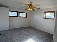 96 Sargent, Akron, IA 51001