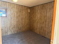 96 Sargent, Akron, IA 51001