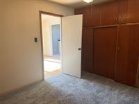 96 Sargent, Akron, IA 51001