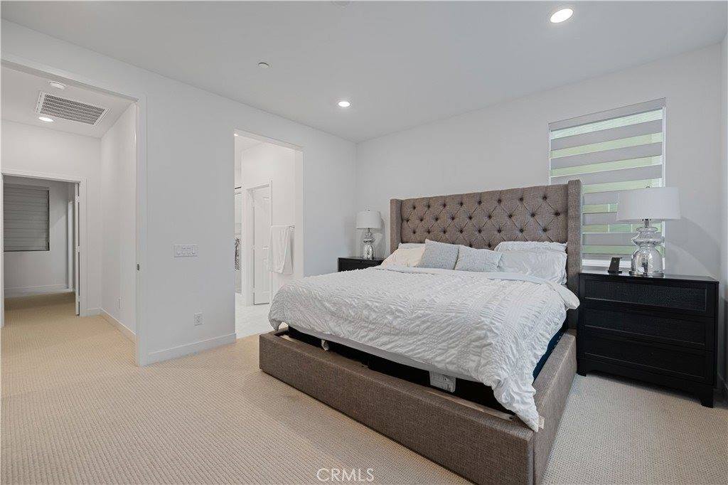 26799 Keystone Loop, Valencia, CA 91381