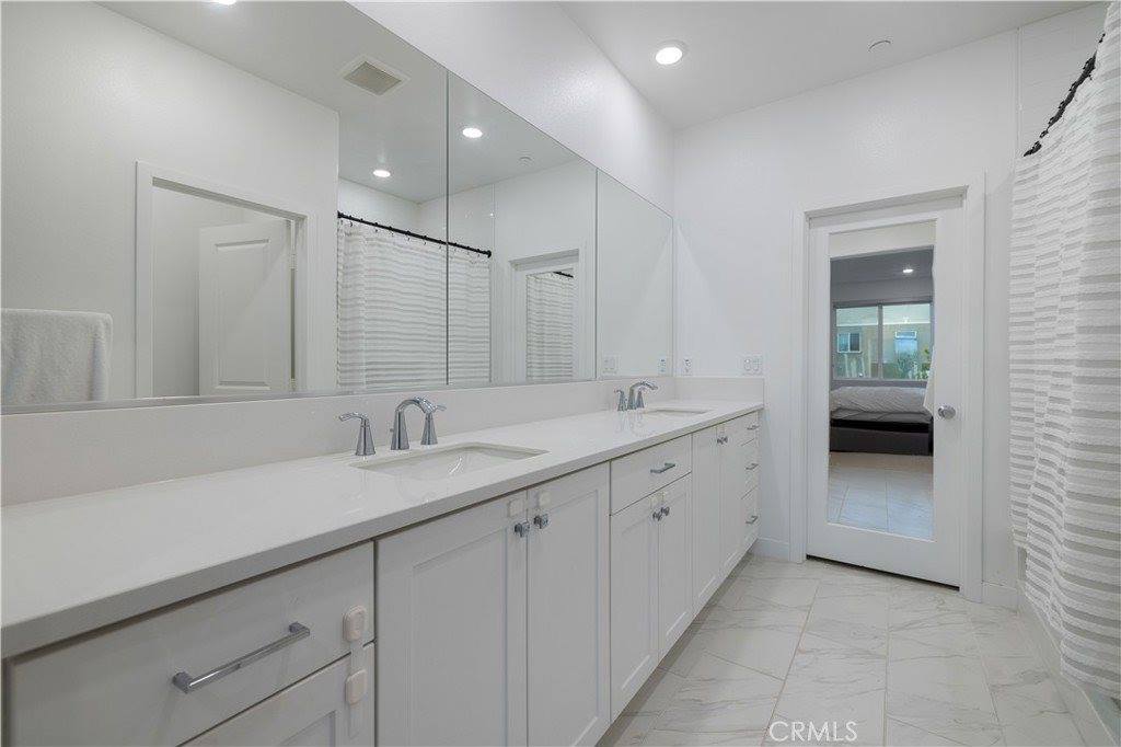 26799 Keystone Loop, Valencia, CA 91381