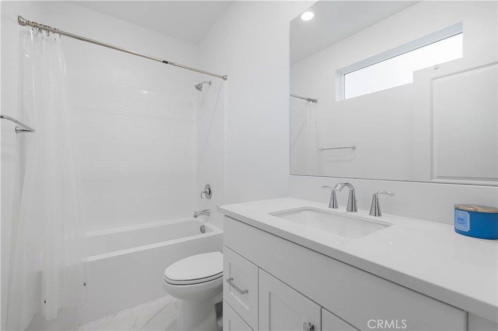 26799 Keystone Loop, Valencia, CA 91381