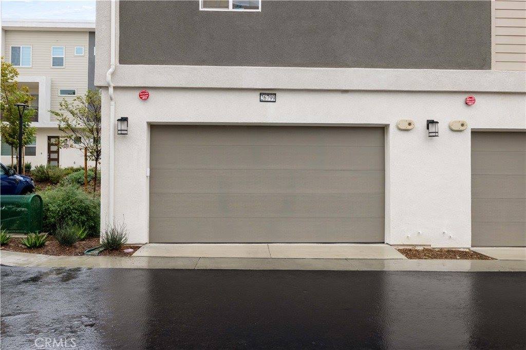 26799 Keystone Loop, Valencia, CA 91381