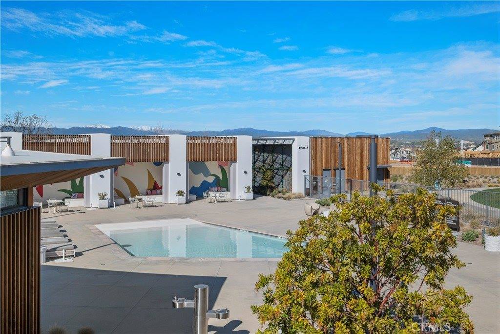 26799 Keystone Loop, Valencia, CA 91381