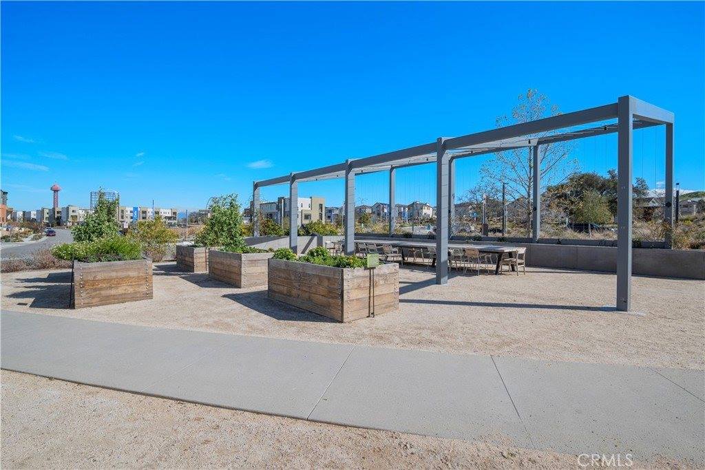 26799 Keystone Loop, Valencia, CA 91381