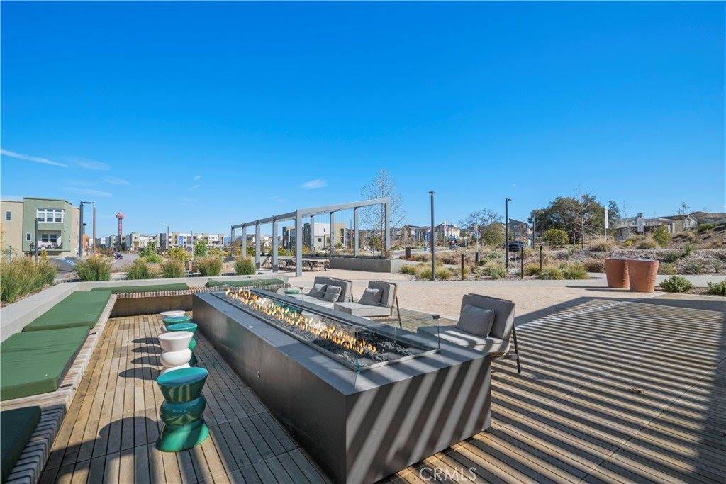 26799 Keystone Loop, Valencia, CA 91381