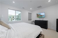 26799 Keystone Loop, Valencia, CA 91381