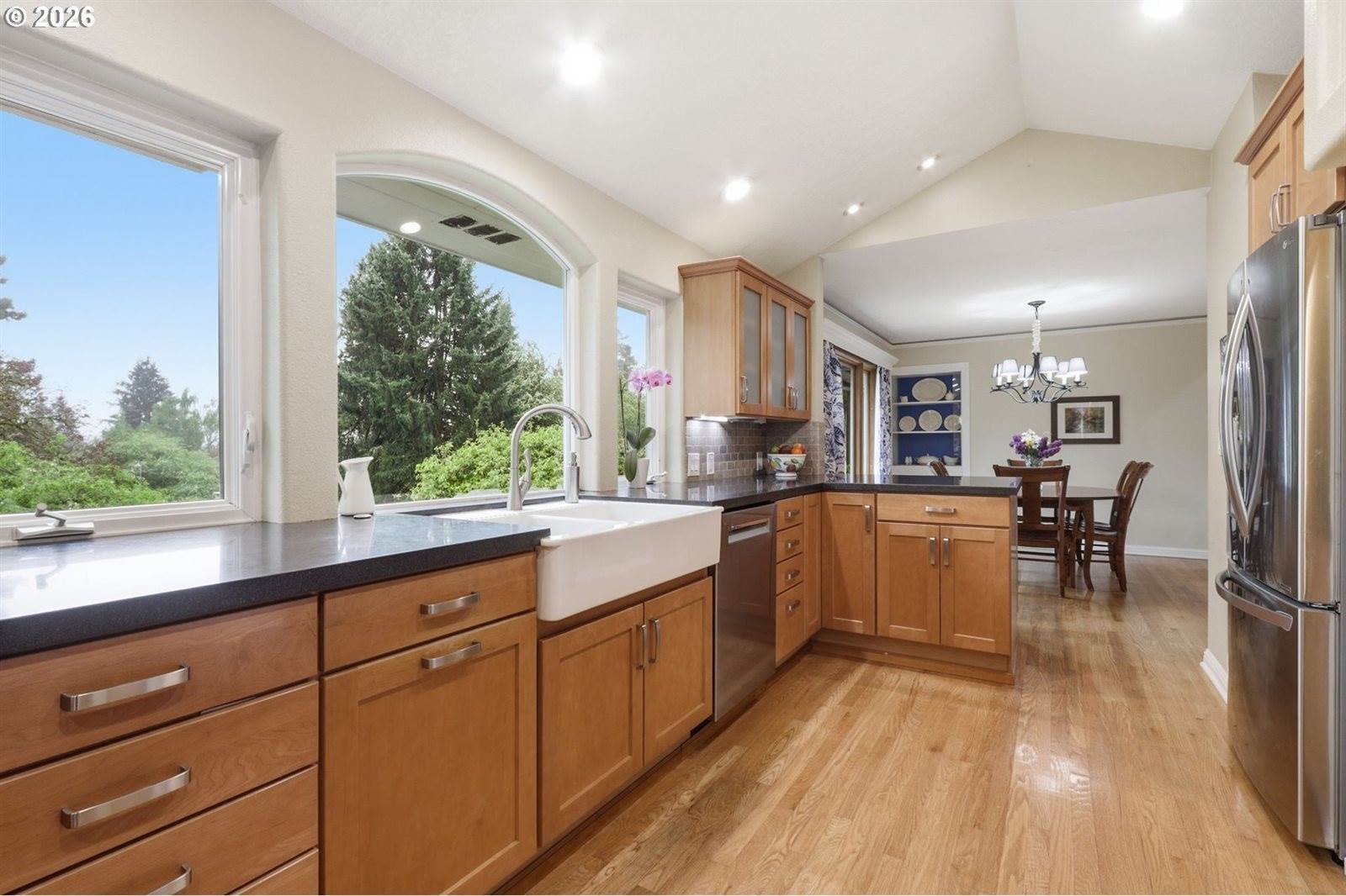 3015 SW Westwood Dr, Portland, OR 97225