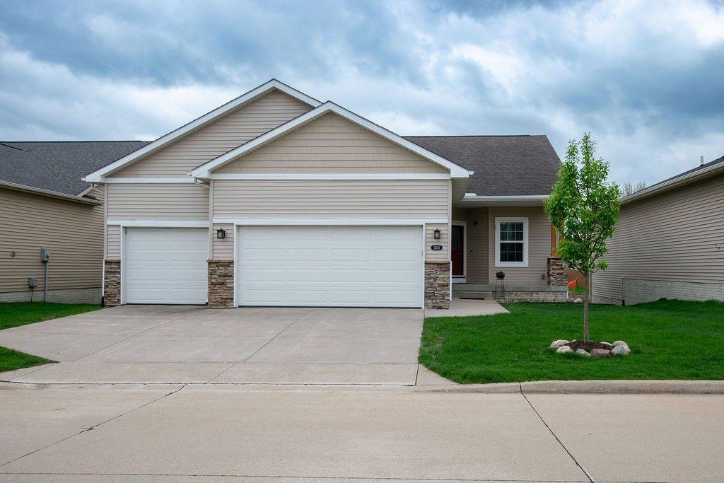 13110 Greenbelt Drive, Urbandale, IA 50323