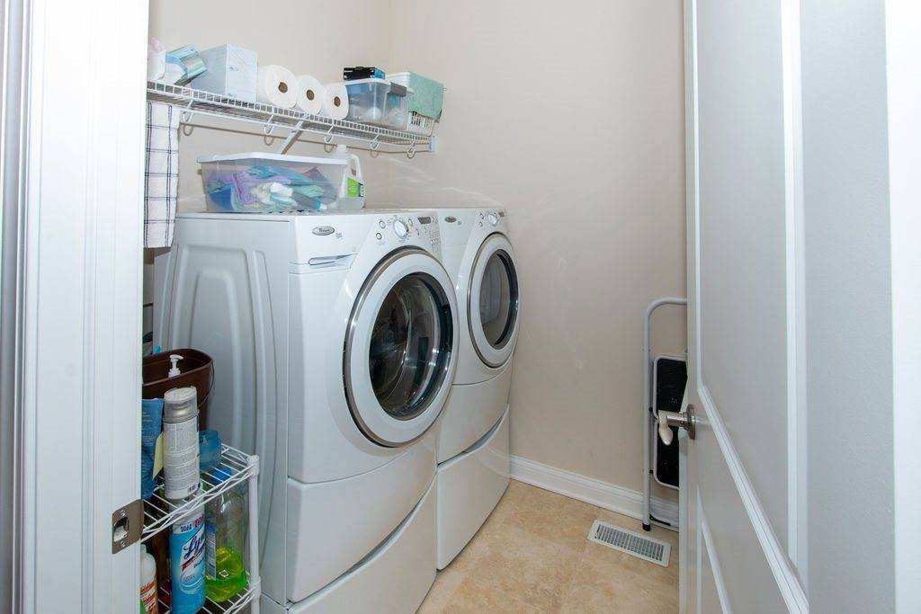 13110 Greenbelt Drive, Urbandale, IA 50323