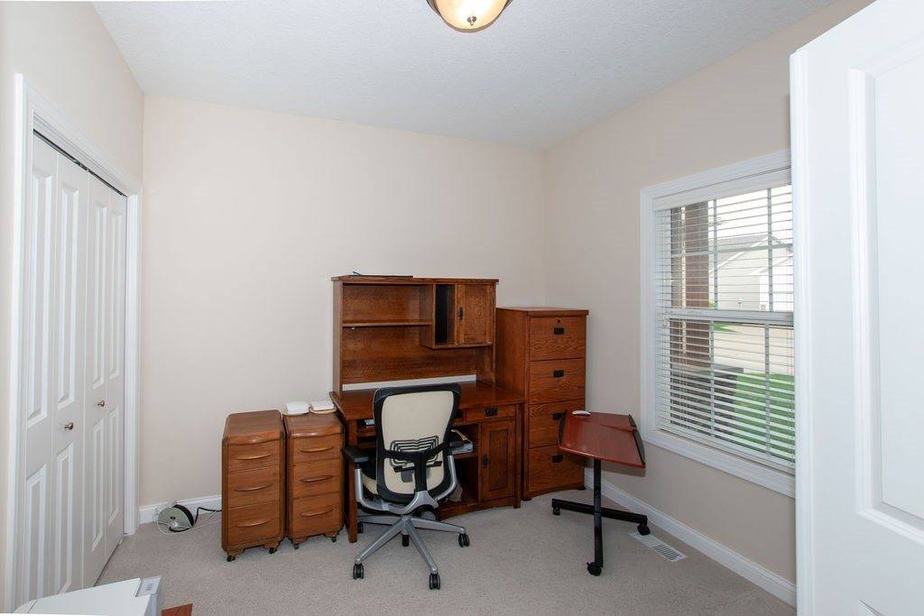 13110 Greenbelt Drive, Urbandale, IA 50323