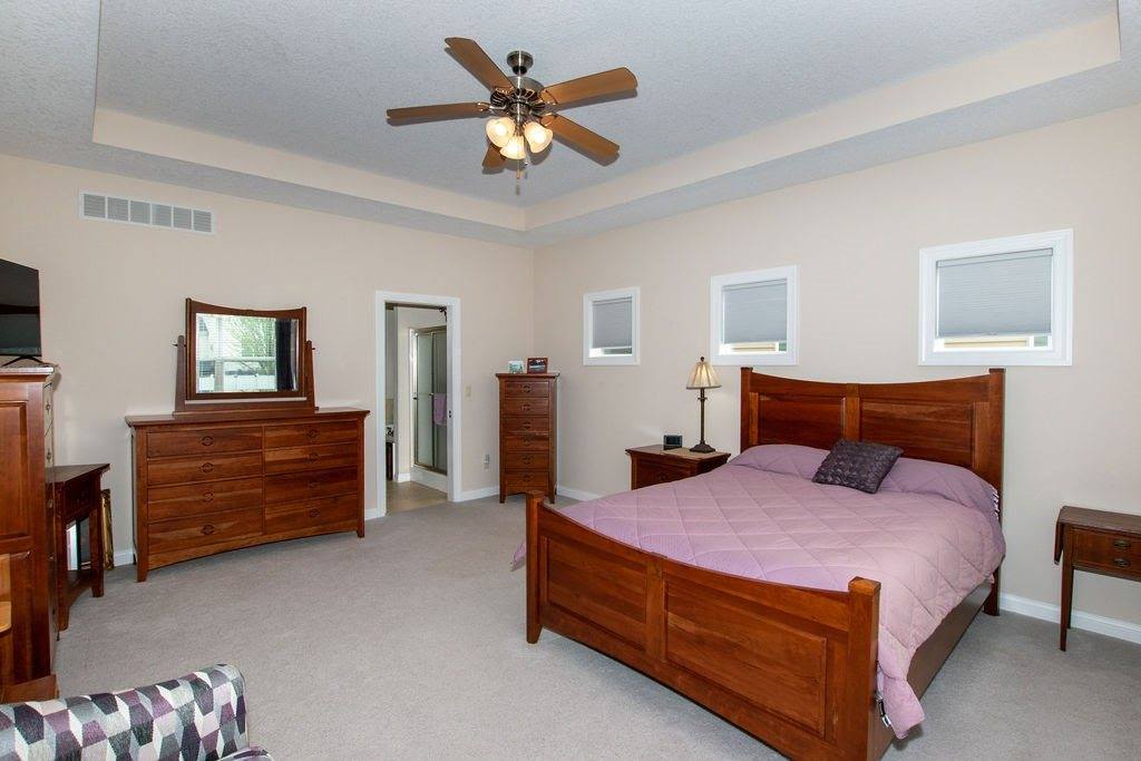 13110 Greenbelt Drive, Urbandale, IA 50323