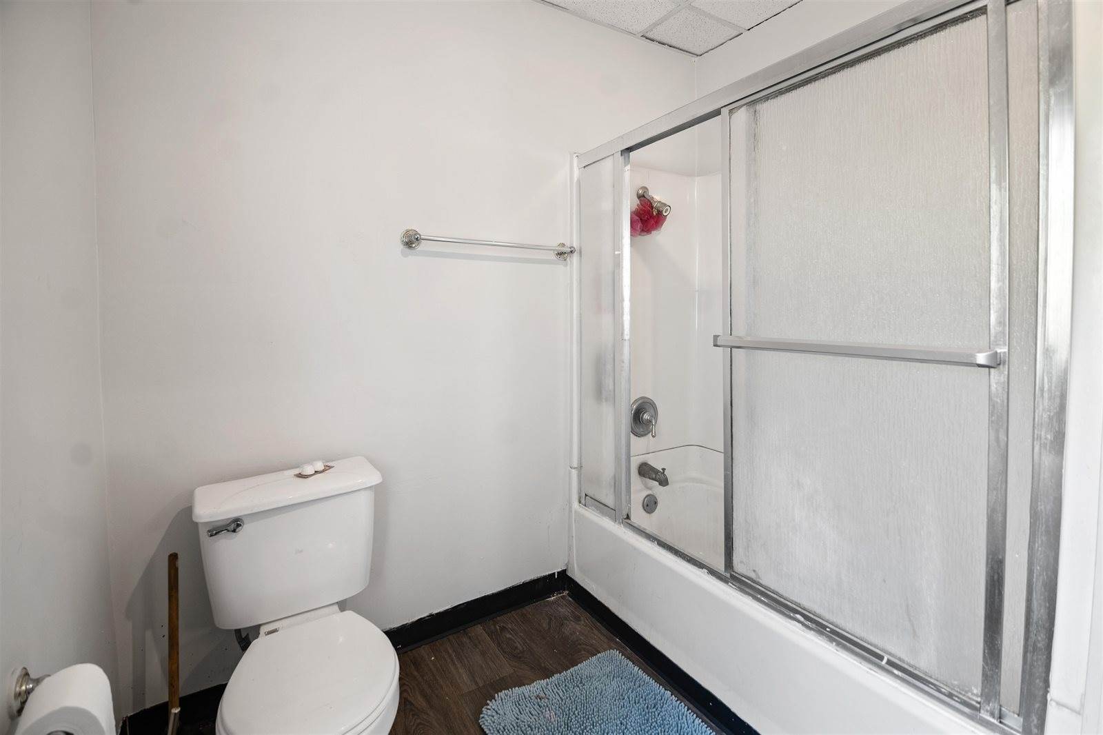 217 North Volutsia Ave, Wichita, KS 67214