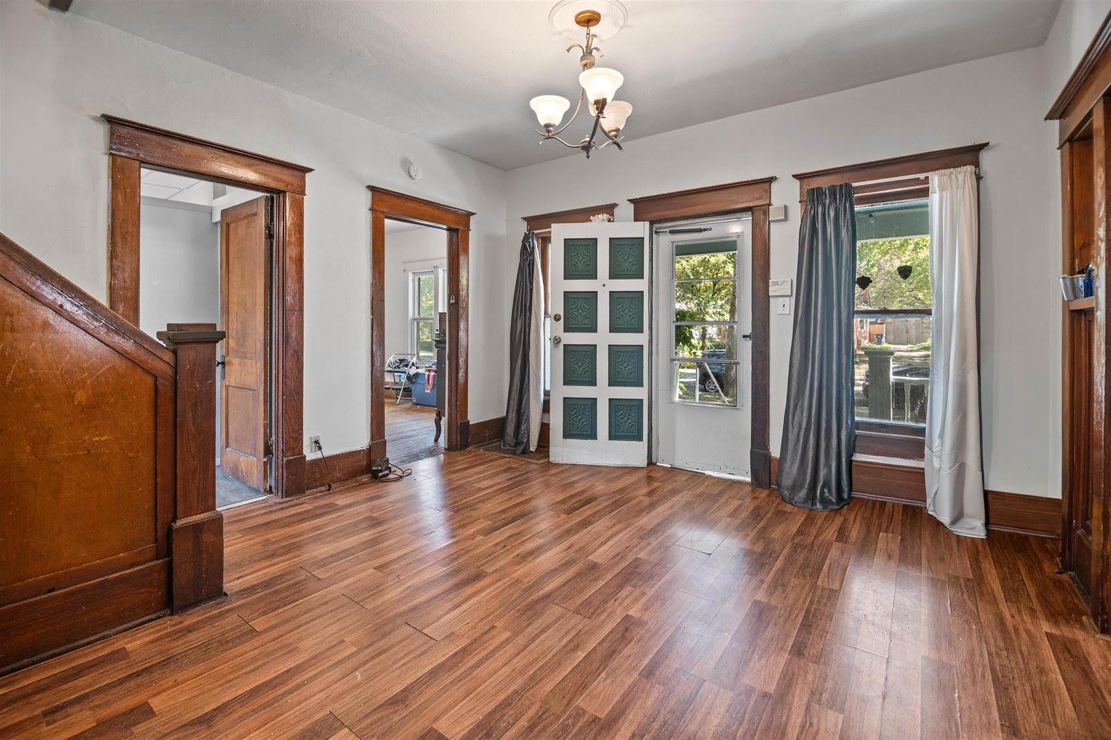 217 North Volutsia Ave, Wichita, KS 67214