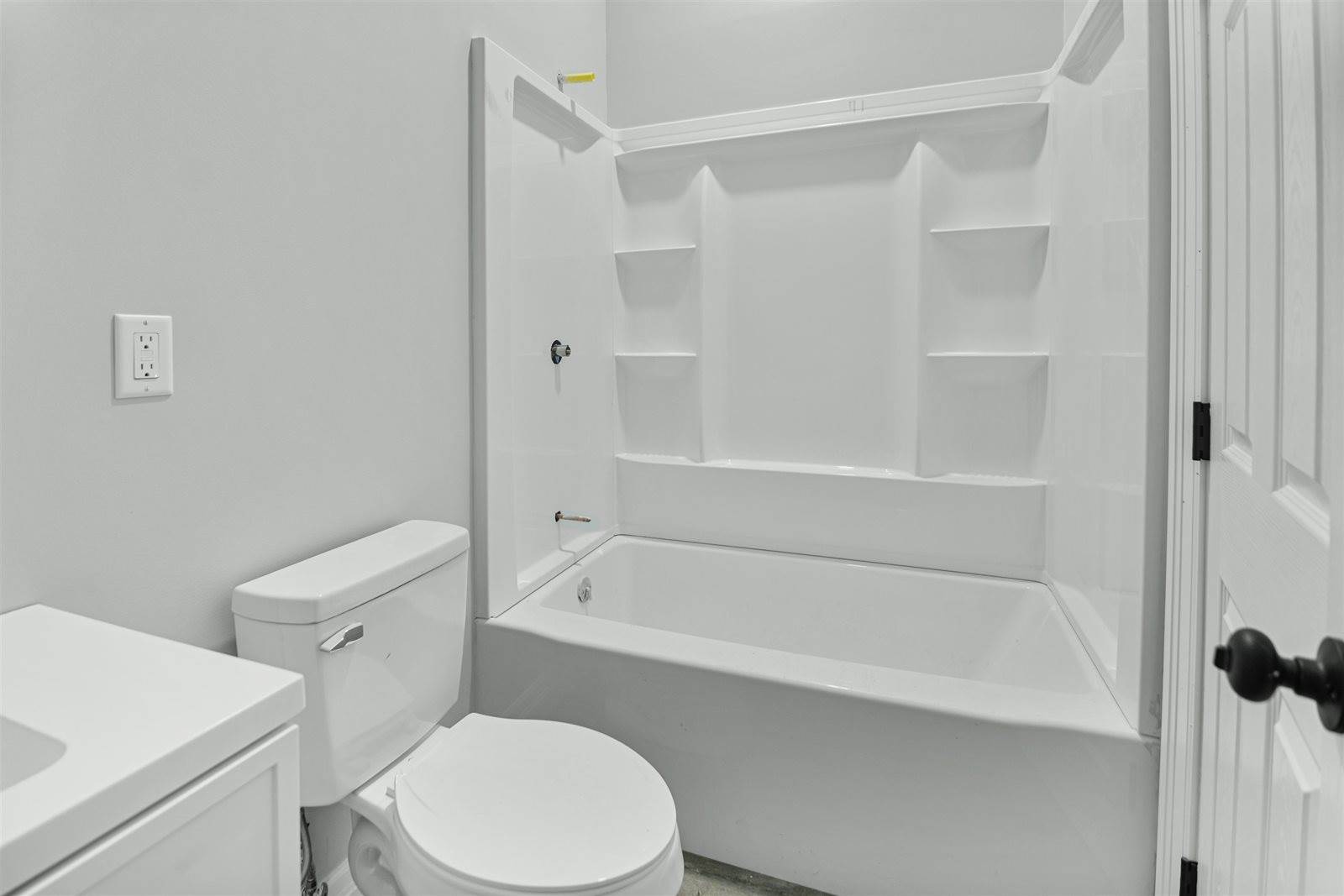 2601 East 11th St N, Wichita, KS 67214