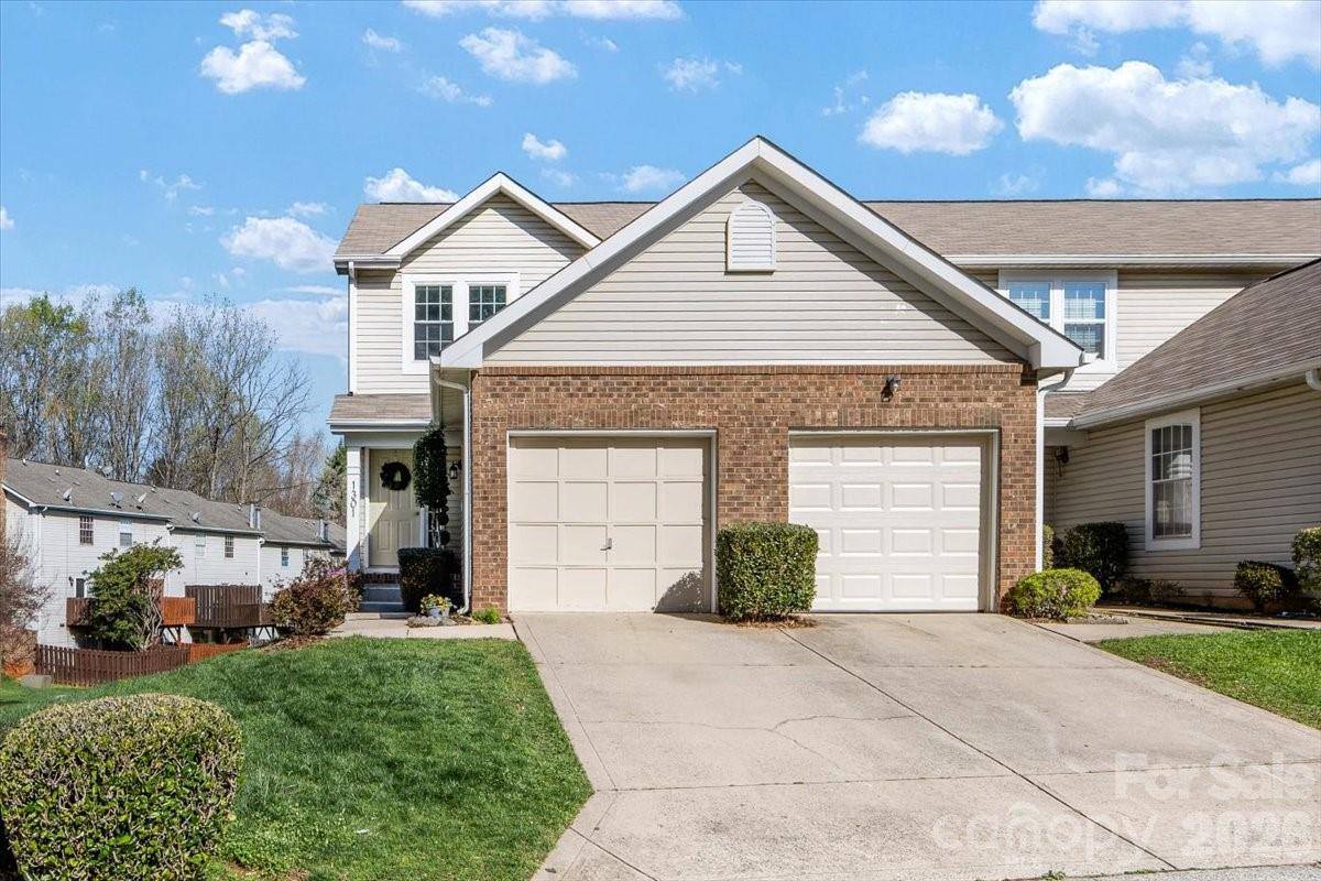 1301 Maple Shade Lane, Charlotte, NC 28270