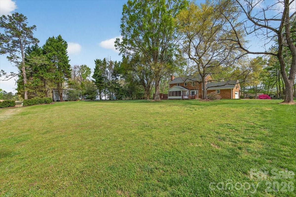 5918 Foxcrest Drive, Mint Hill, NC 28227