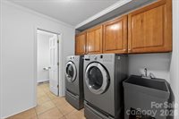 5918 Foxcrest Drive, Mint Hill, NC 28227