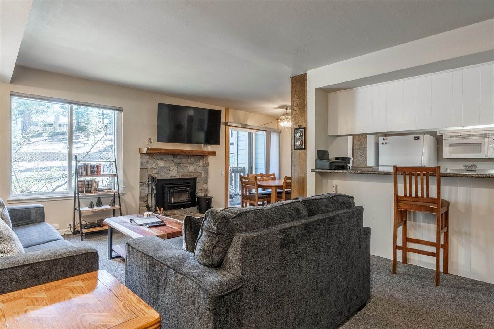 244 Lakeview Blvd. #111, Mammoth Lakes, CA 93546