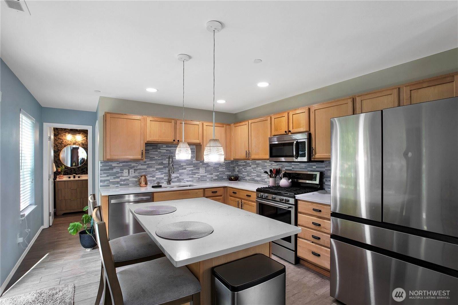 1521 Sinclair Drive, Dupont, WA 98327